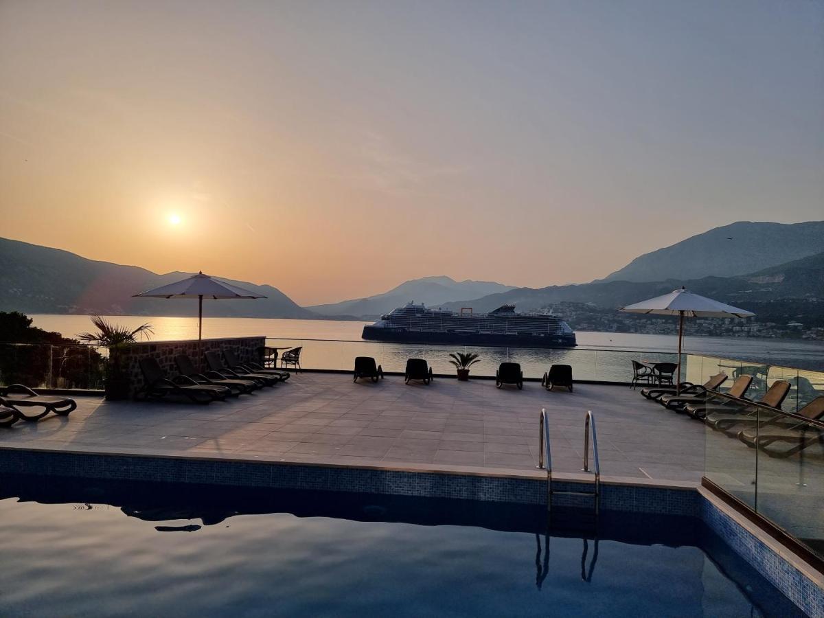 Agape Rose Hotel Екстер'єр фото