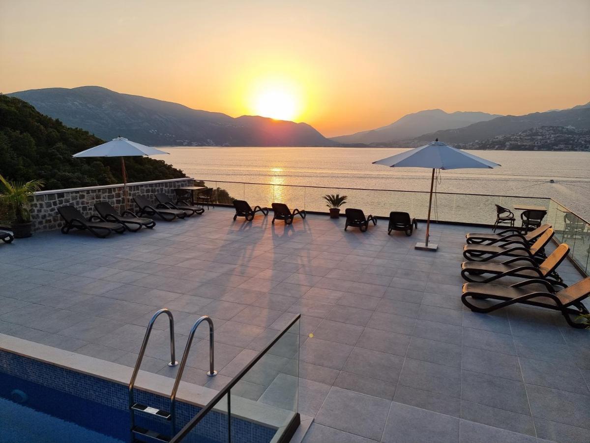 Agape Rose Hotel Екстер'єр фото